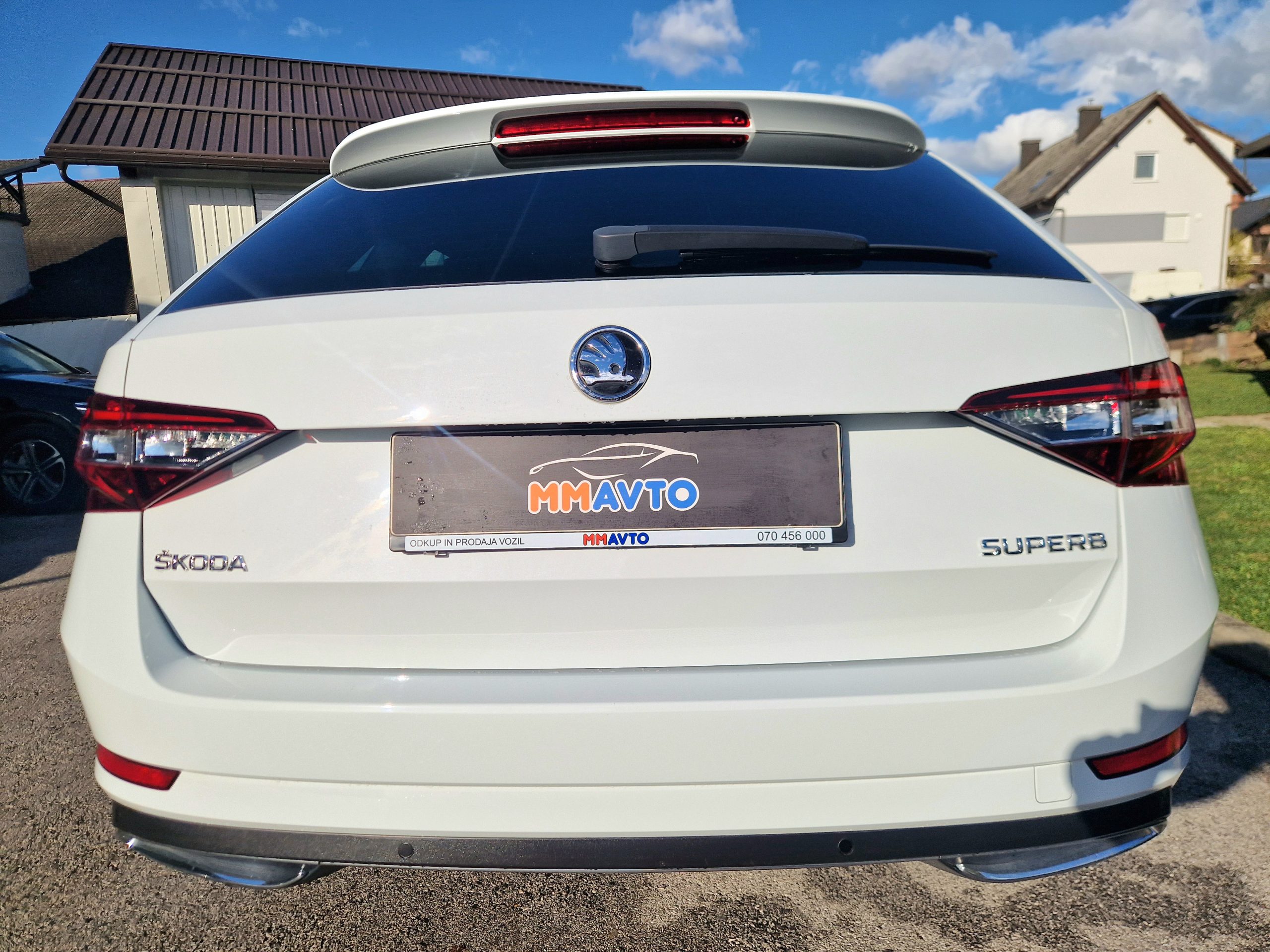 Škoda Superb 2.0 TDI-Sportline-BLACK EDITION-DSG 110 kW-ALCANTARA-NAVI - slika 7